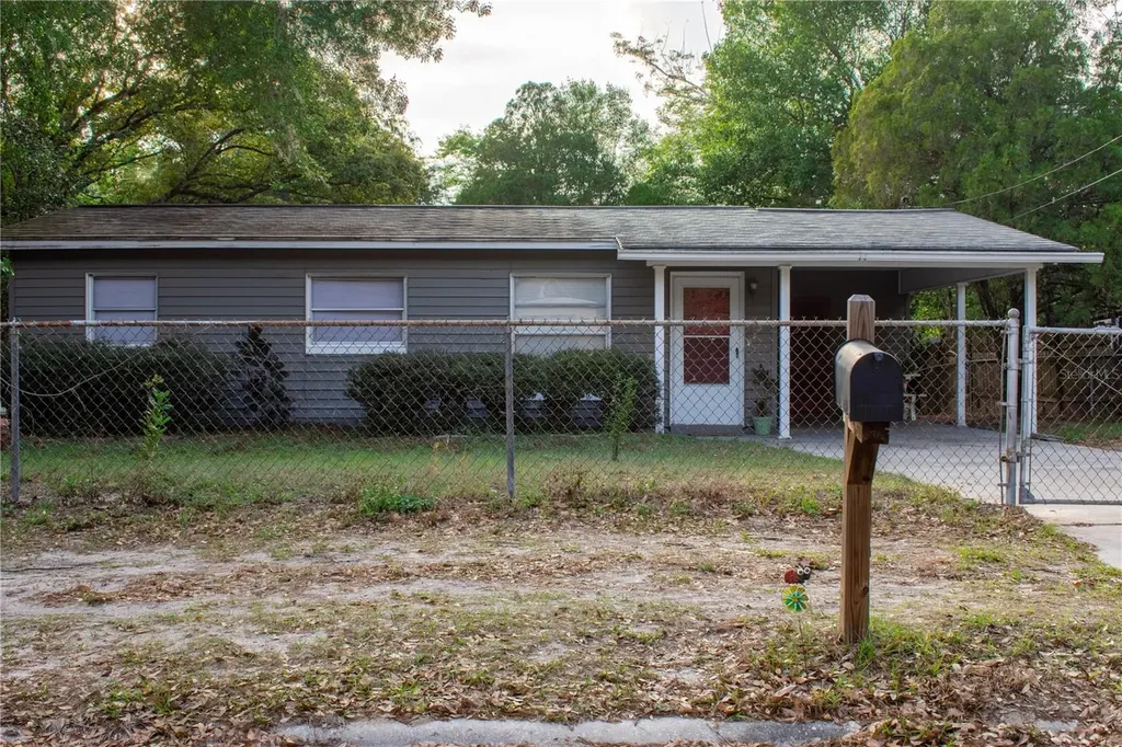 8604 Tupelo Drive Tampa FL 33637