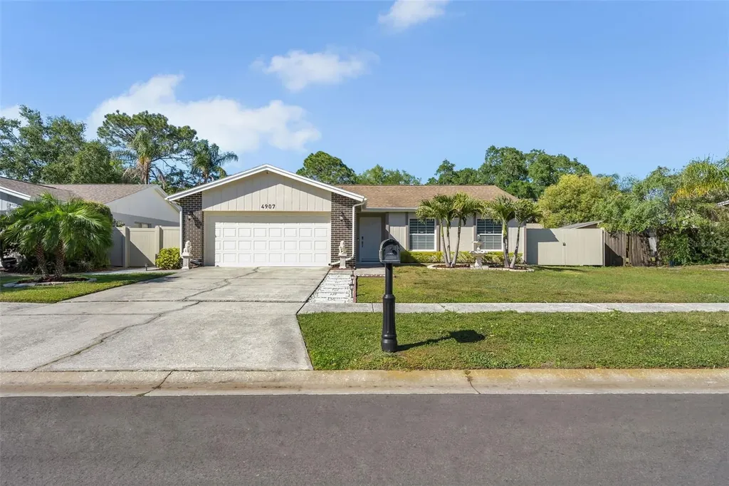 4907 Crockett Court Tampa FL 33625