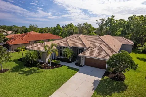 303 Petrel Trail Bradenton FL 34212