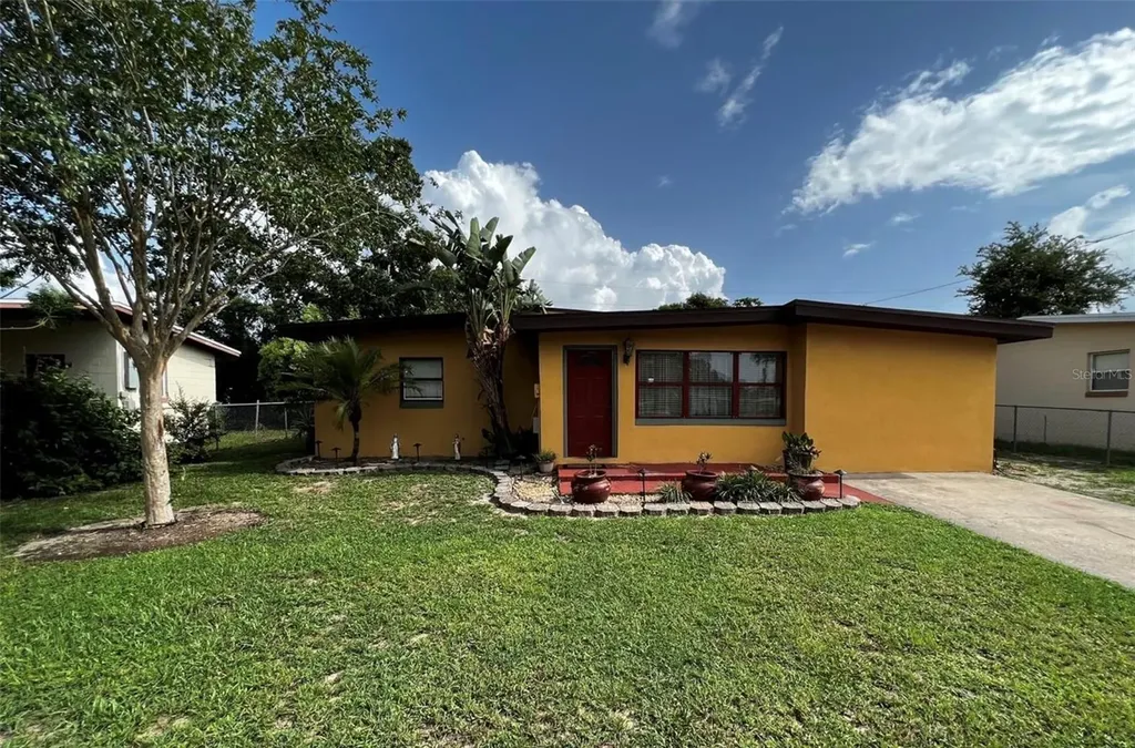 6200 W Ridgewood Avenue Orlando FL 32835