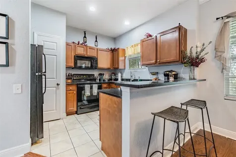 517 101st Avenue N St Petersburg FL 33702