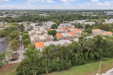 517 101st Avenue N St Petersburg FL 33702