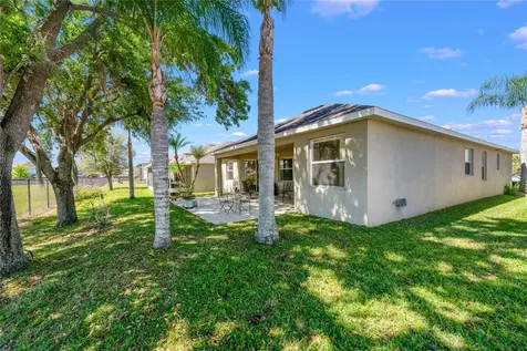 2956 White Cedar Circle Kissimmee FL 34741