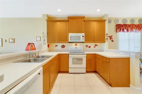 2956 White Cedar Circle Kissimmee FL 34741