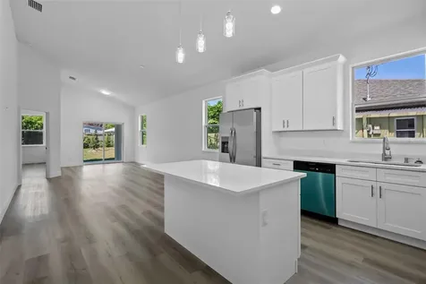 8922 N Newport Avenue Tampa FL 33604