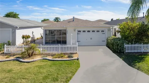 2354 Pine Ridge Street The Villages FL 32162