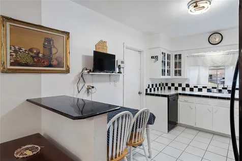 2821 46th Avenue S St Petersburg FL 33712