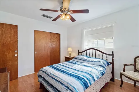 2821 46th Avenue S St Petersburg FL 33712