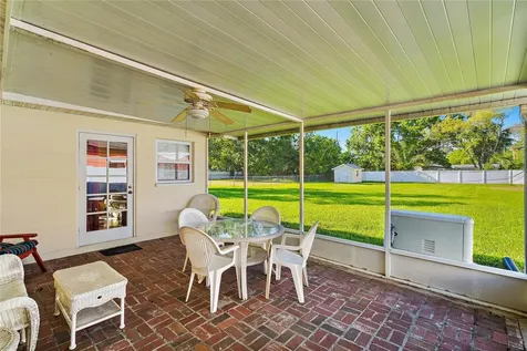 2821 46th Avenue S St Petersburg FL 33712