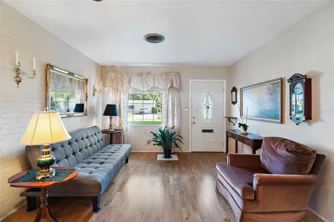 2821 46th Avenue S St Petersburg FL 33712