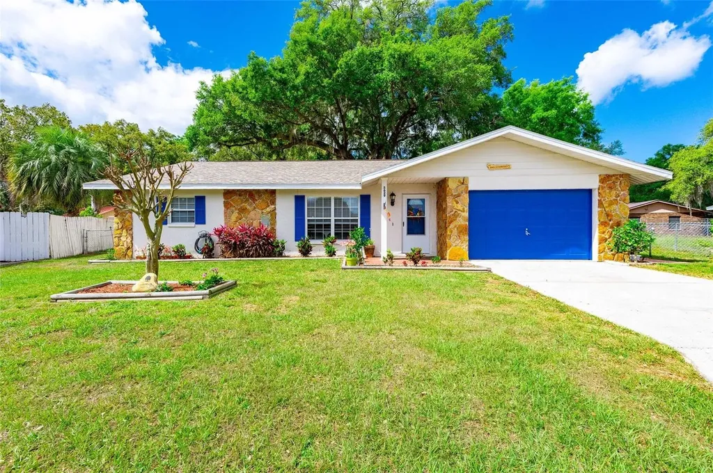 5629 Mccoy Court Zephyrhills FL 33542