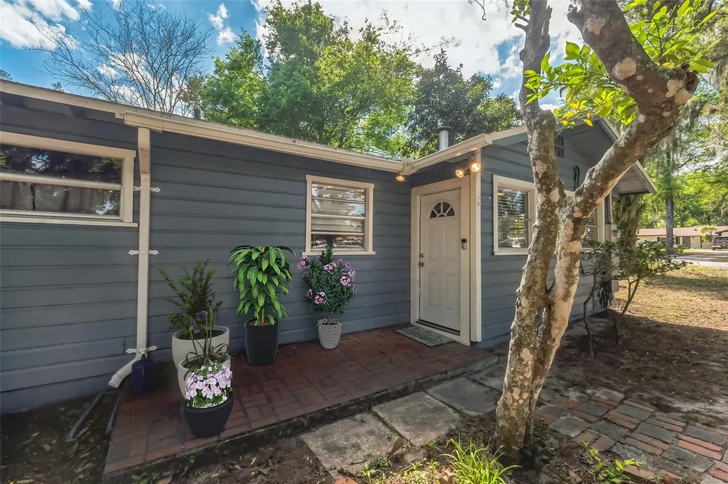 703 N Boundary Avenue Deland FL 32720