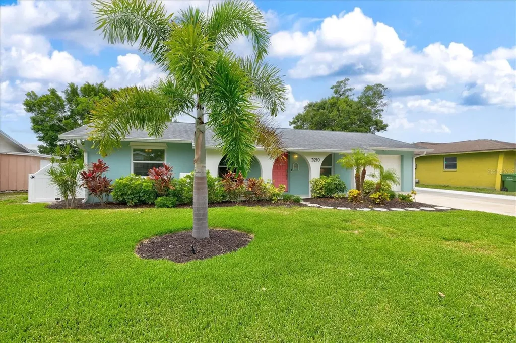 3210 Wood Street Sarasota FL 34237