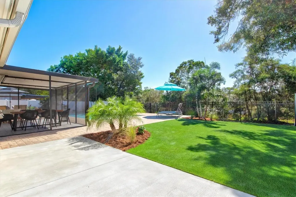 3210 Wood Street Sarasota FL 34237