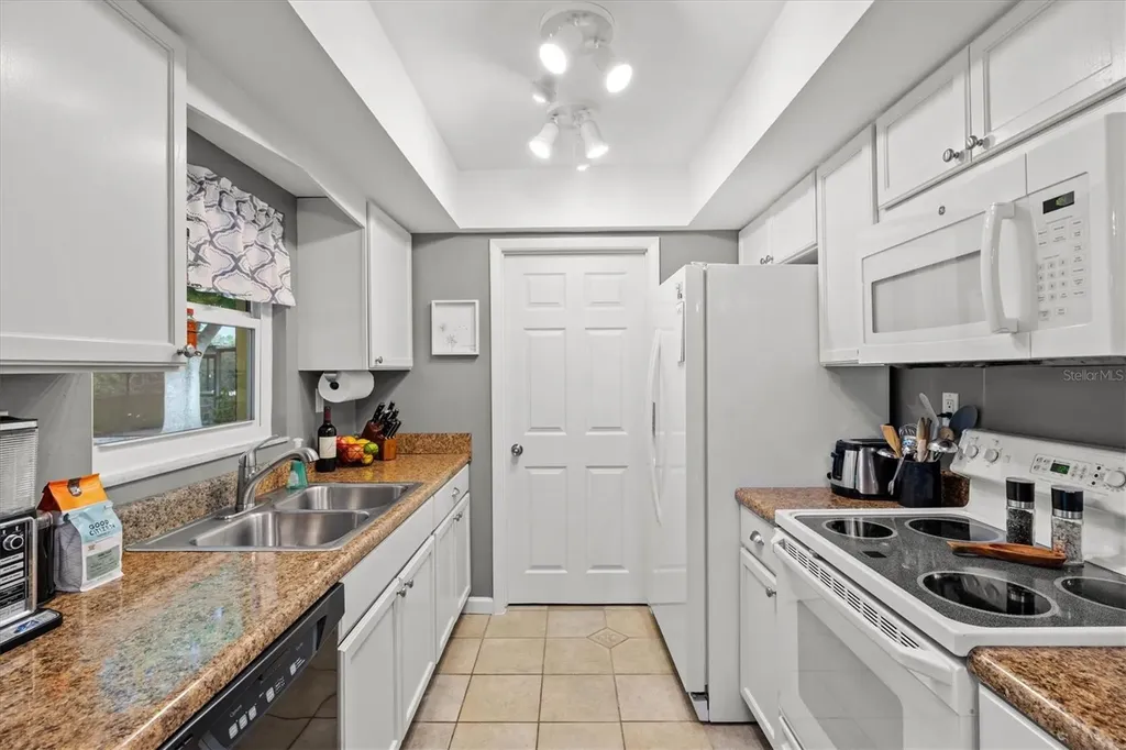 3210 Wood Street Sarasota FL 34237