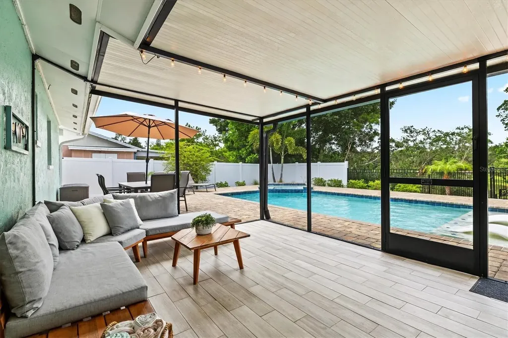 3210 Wood Street Sarasota FL 34237