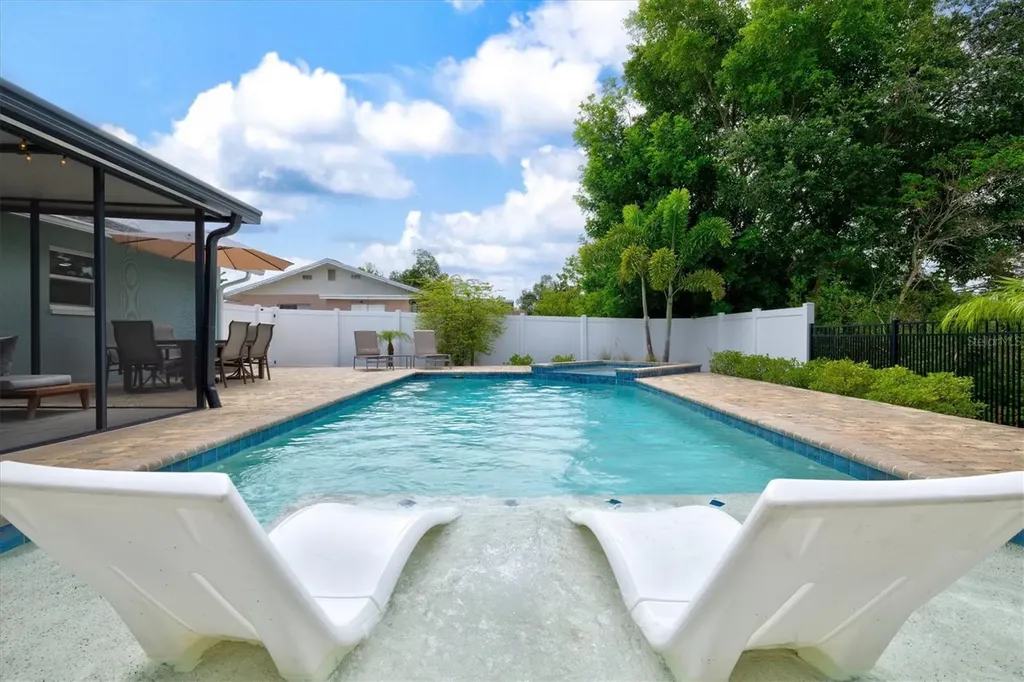 3210 Wood Street Sarasota FL 34237