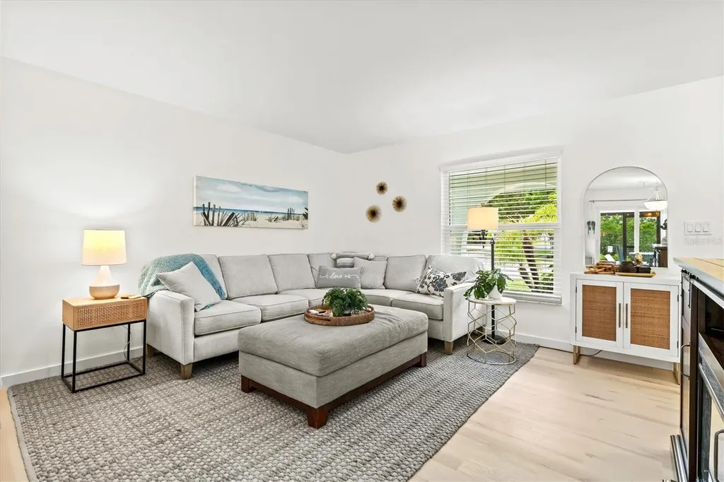 3210 Wood Street Sarasota FL 34237