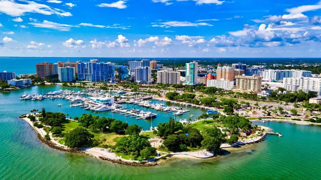 3210 Wood Street Sarasota FL 34237