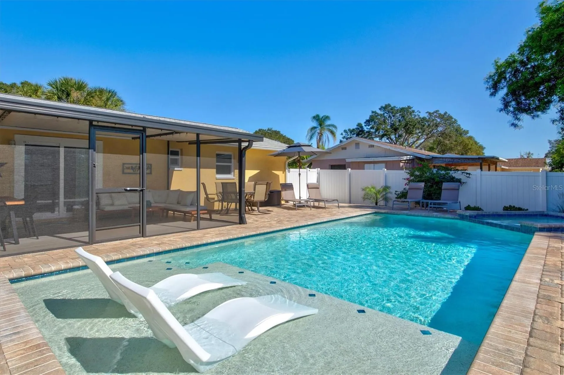 3210 Wood Street Sarasota FL 34237