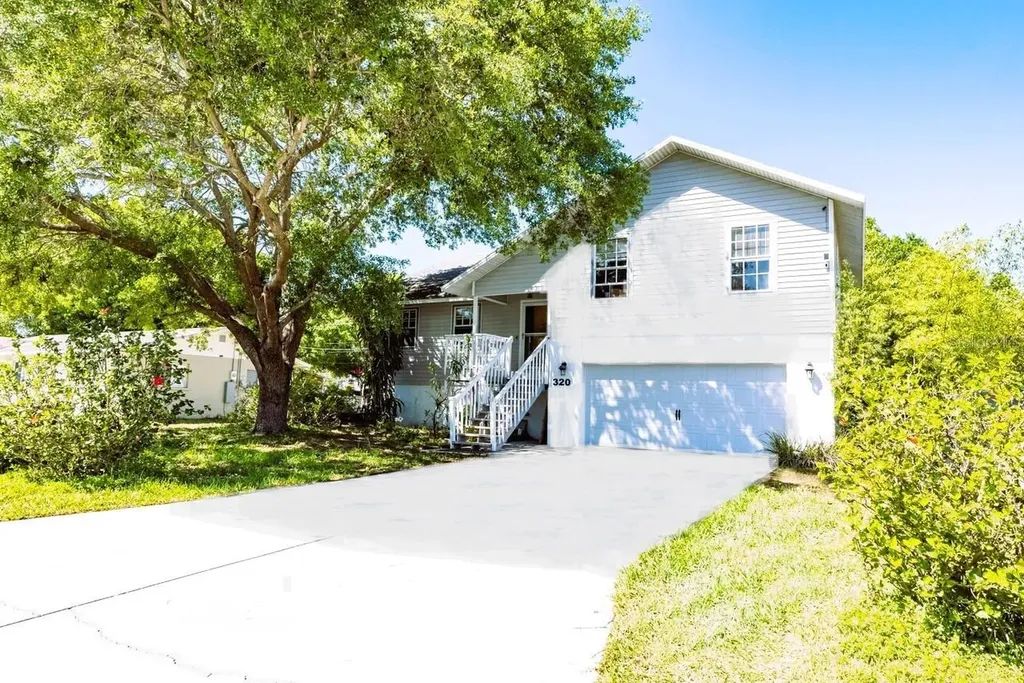 320 52nd Street W Palmetto FL 34221