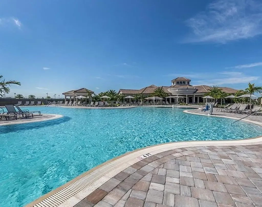 5710 Palmer Circle Bradenton FL 34211