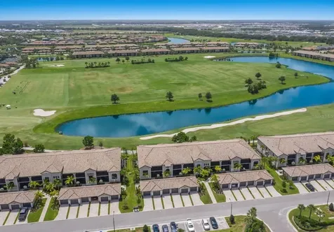5710 Palmer Circle Bradenton FL 34211