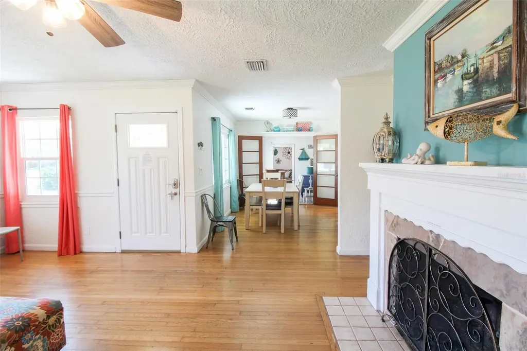 5812 7th Avenue NW Bradenton FL 34209