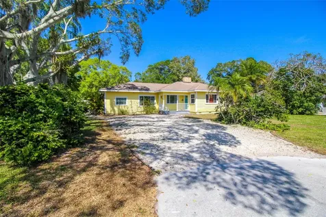 5812 7th Avenue NW Bradenton FL 34209