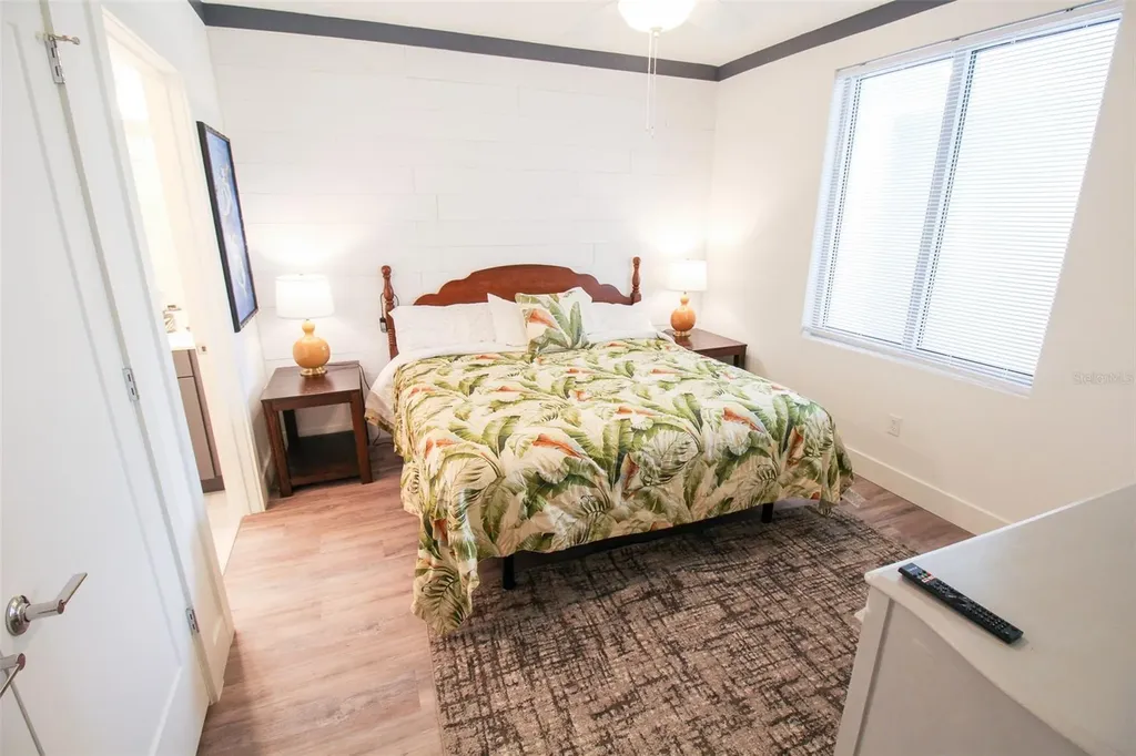 1703 N Tamiami Trail Sarasota FL 34234