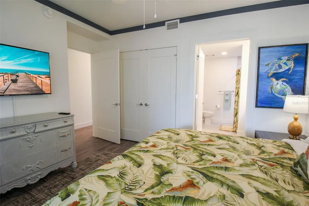 1703 N Tamiami Trail Sarasota FL 34234