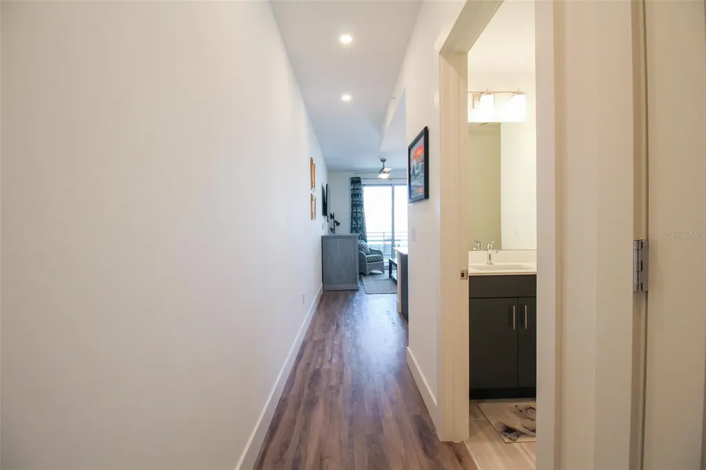 1703 N Tamiami Trail Sarasota FL 34234