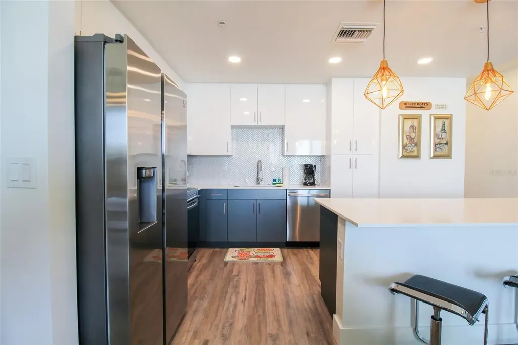 1703 N Tamiami Trail Sarasota FL 34234