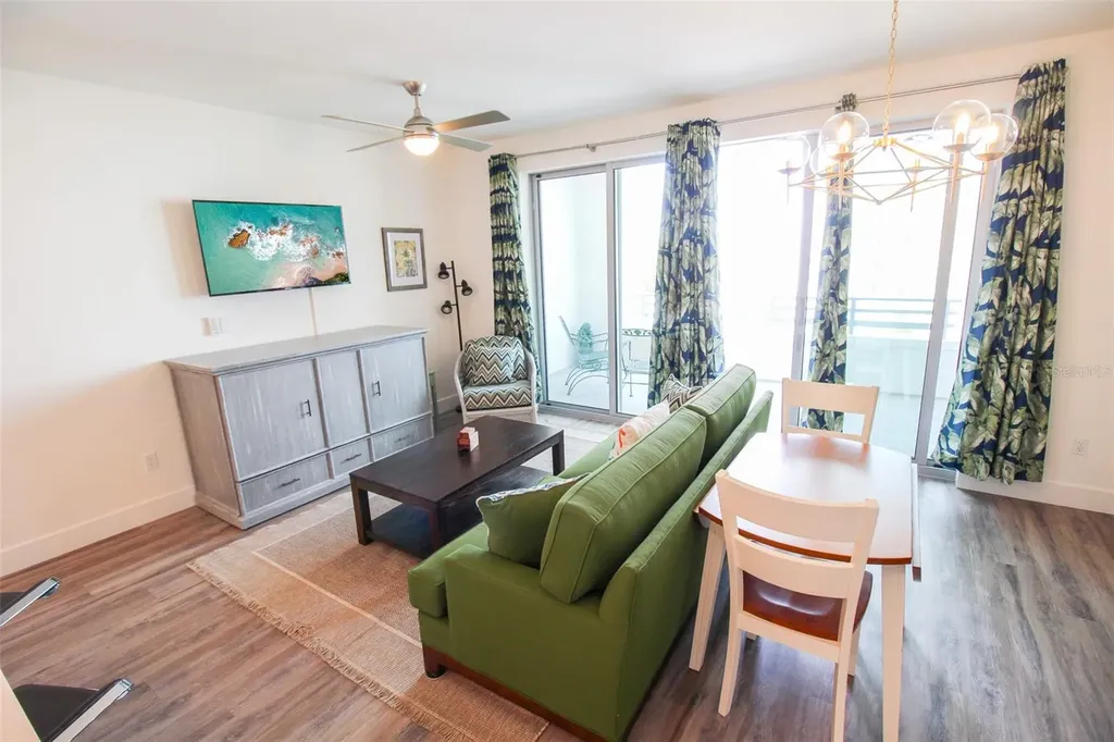 1703 N Tamiami Trail Sarasota FL 34234