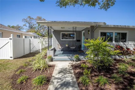 4621 Dartmouth Avenue N St Petersburg FL 33713