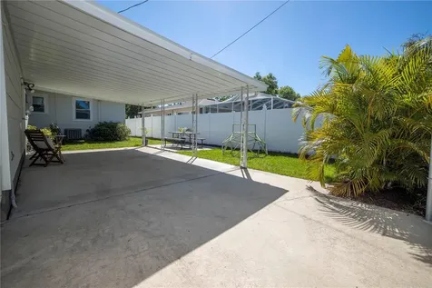 4621 Dartmouth Avenue N St Petersburg FL 33713