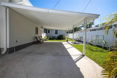 4621 Dartmouth Avenue N St Petersburg FL 33713