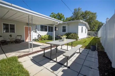 4621 Dartmouth Avenue N St Petersburg FL 33713