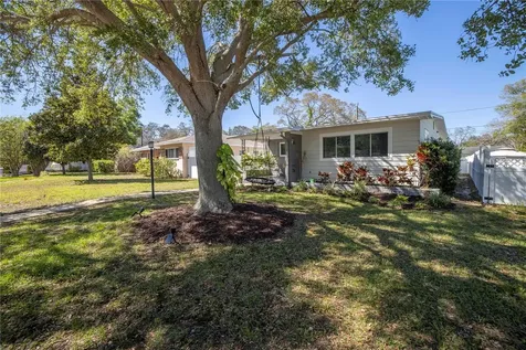 4621 Dartmouth Avenue N St Petersburg FL 33713