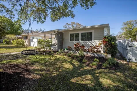 4621 Dartmouth Avenue N St Petersburg FL 33713