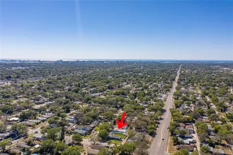 4621 Dartmouth Avenue N St Petersburg FL 33713