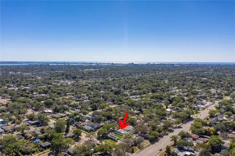 4621 Dartmouth Avenue N St Petersburg FL 33713