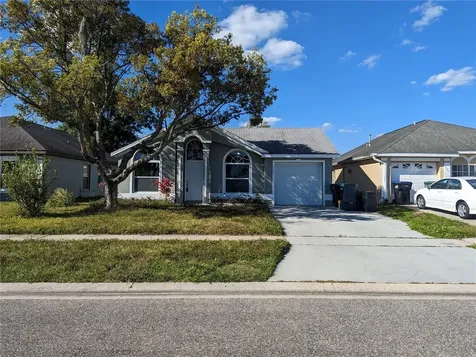 7323 R J Cove Court Orlando FL 32822