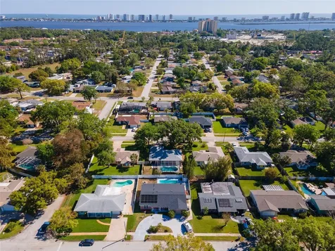 2927 Gaslight Drive South Daytona FL 32119