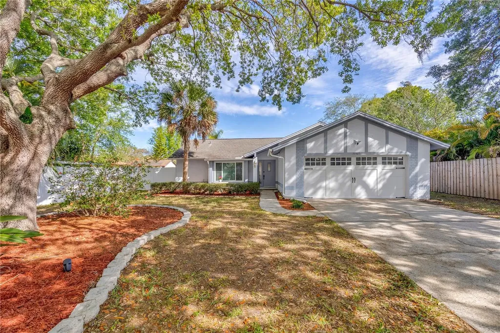10505 Nile Court Tampa FL 33615