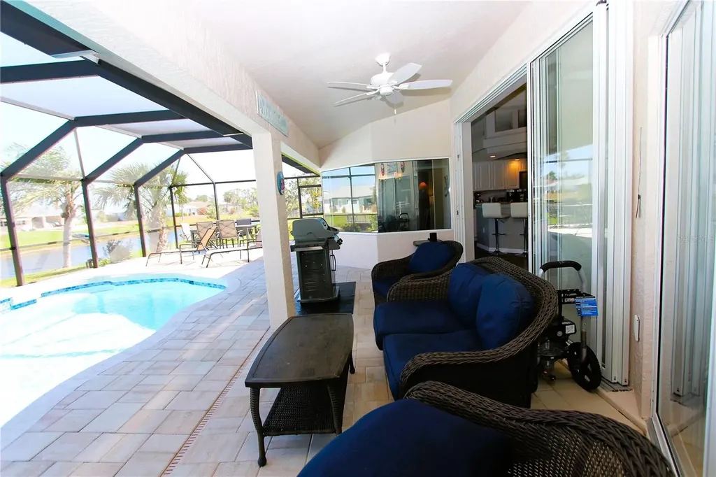 42 Mark Twain Lane Rotonda West FL 33947