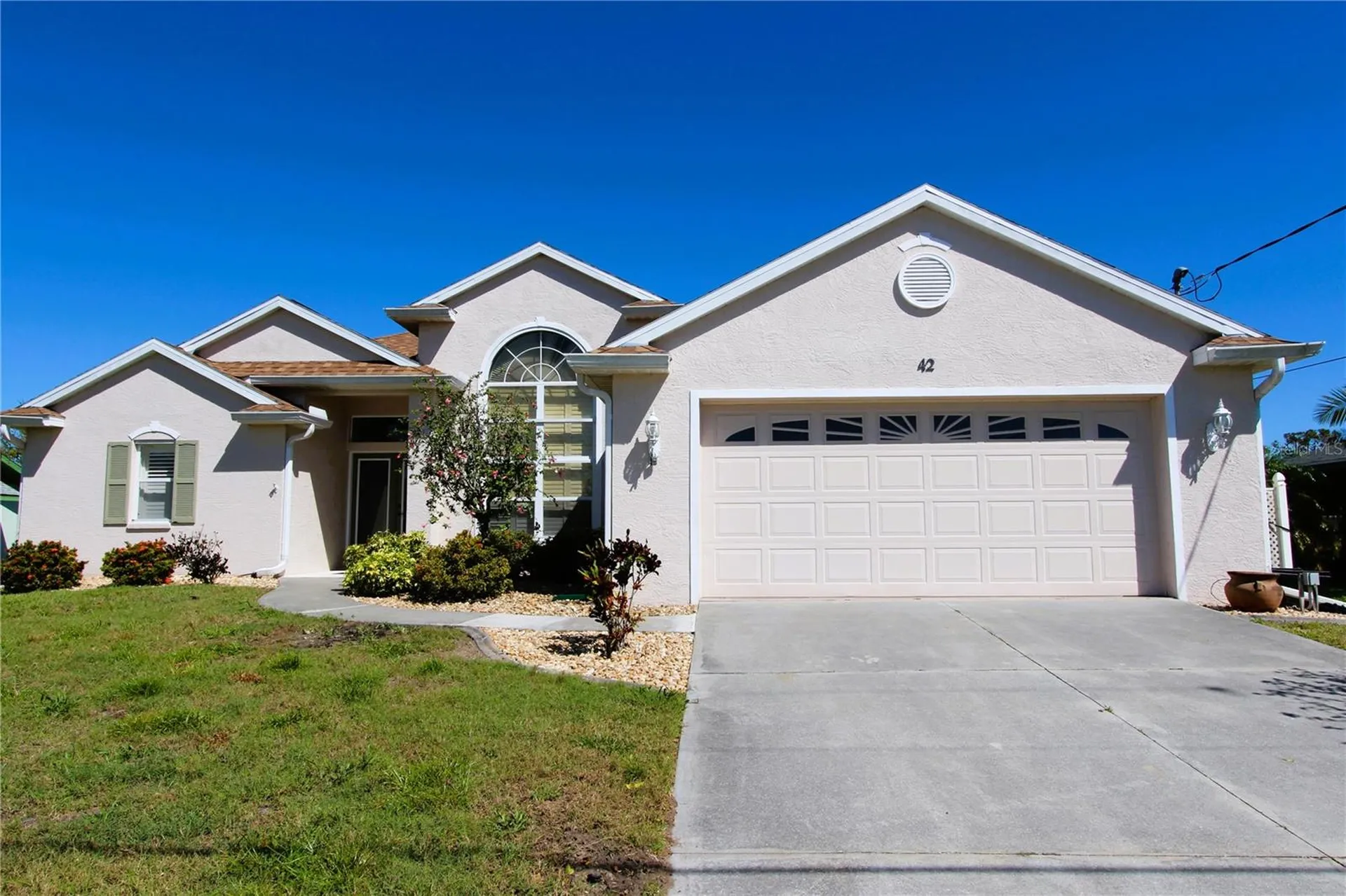 42 Mark Twain Lane Rotonda West FL 33947