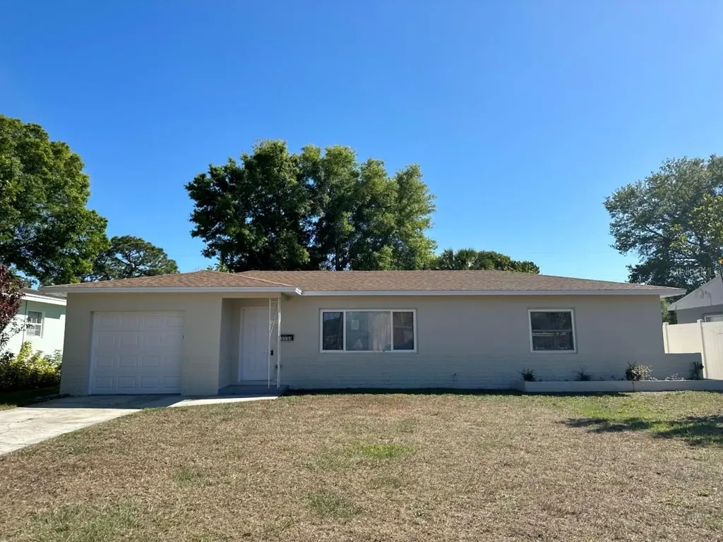 5534 10th Avenue N St Petersburg FL 33710