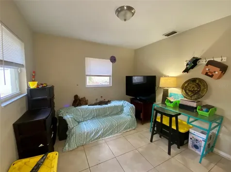 8707 N Dexter Avenue Tampa FL 33604