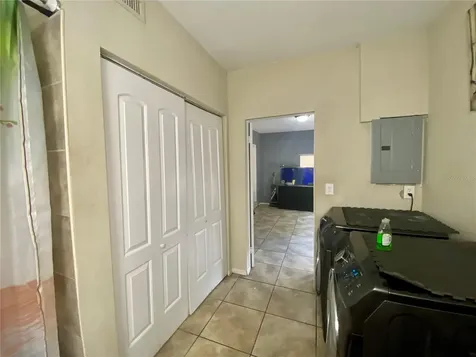 8707 N Dexter Avenue Tampa FL 33604